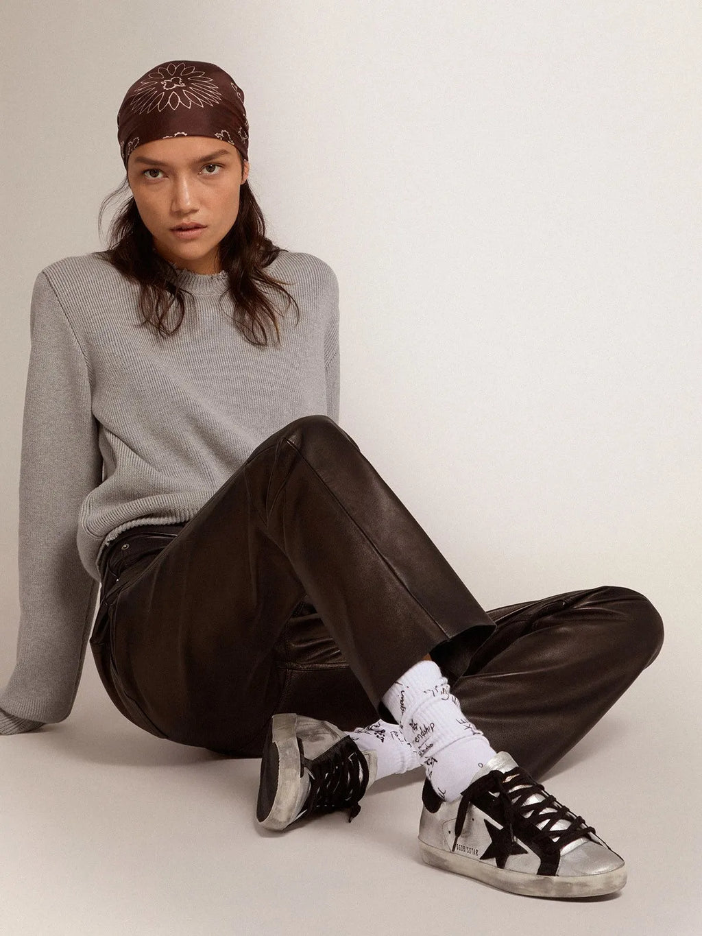 Sneakers Super-Star in pelle argento con inserti a contrasto 