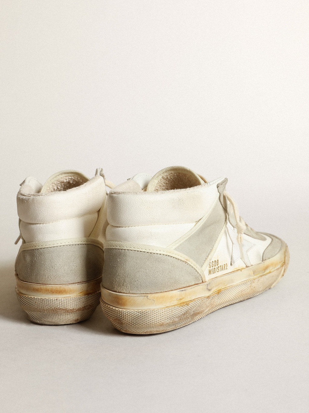 Sneakers Mid Star da donna con inserti in suede grigio ghiaccio e stella in pelle bianca